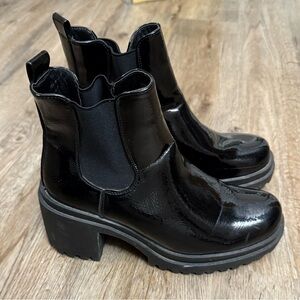 Diba • Platform Pull On Boots